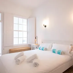 https://casa-del-siglo-xx-reformada-en-la-laguna.tenerifehoteles.net