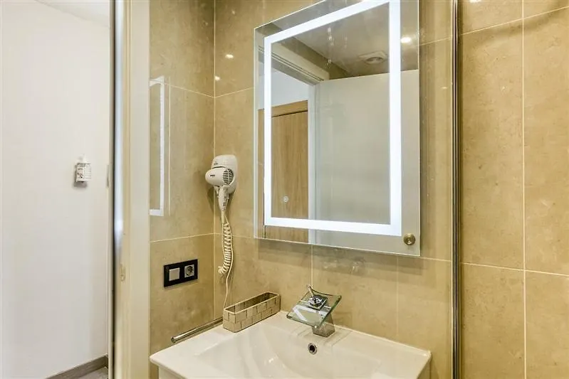 Atic Beach D-Luxe Ampuriabrava 0*,